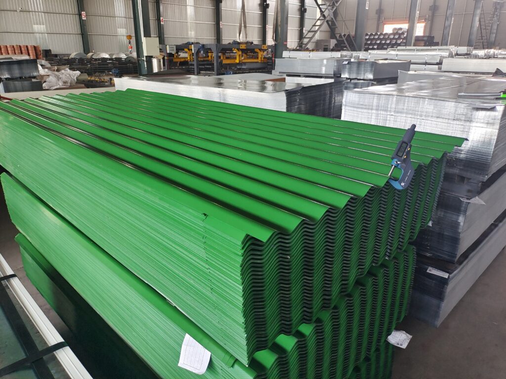 COLOR ALUMINUM COIL/ROOFING SHEET